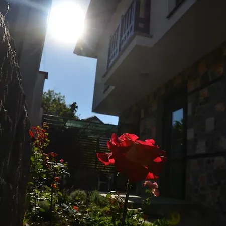 Zapovedni Rai Apartamento *